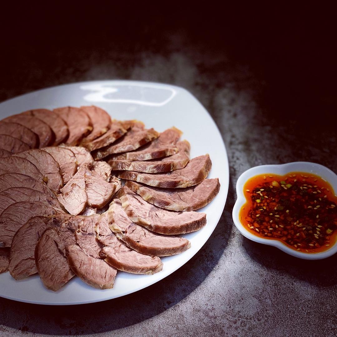 鹏妈在奔跑做的沾水牛肉