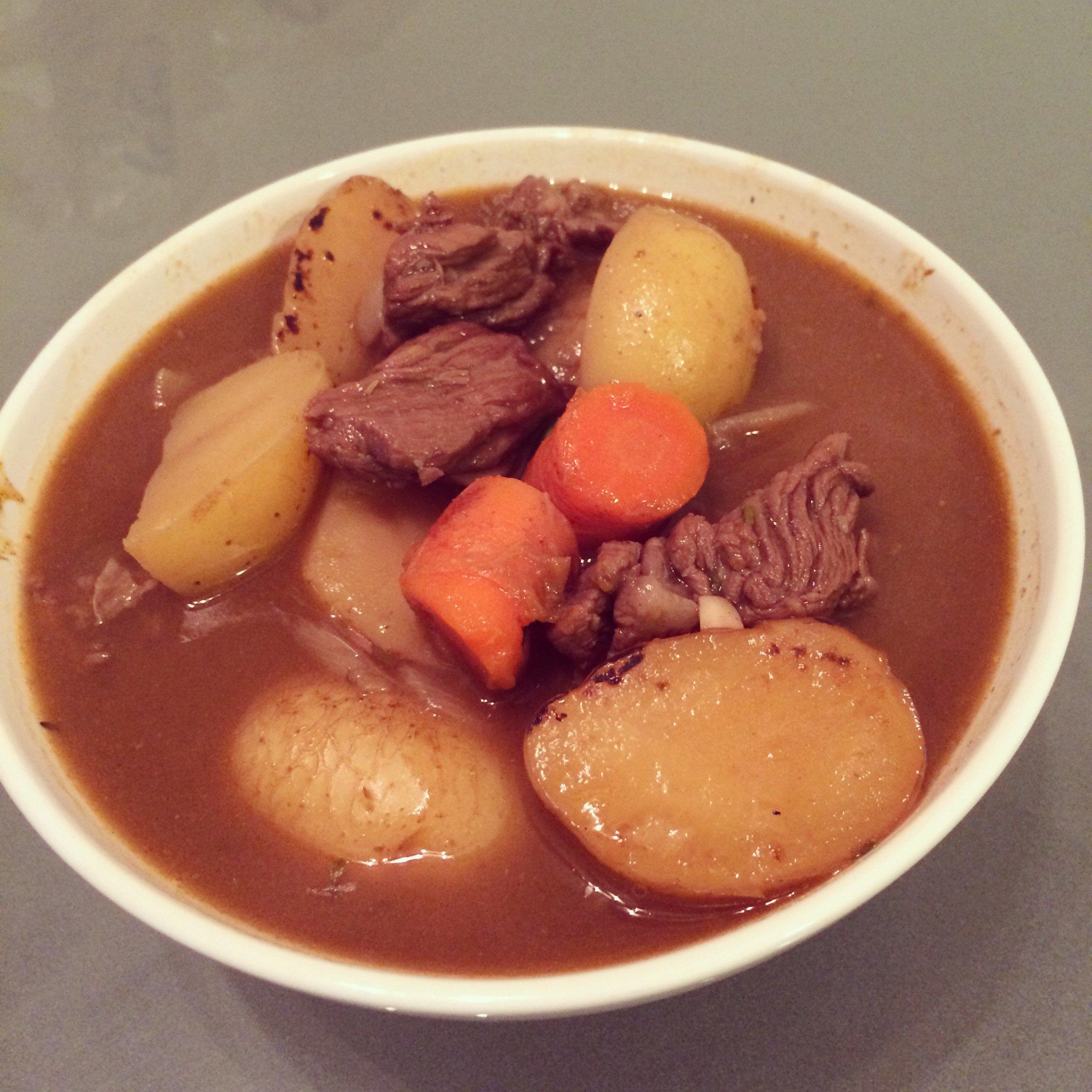 红酒闷牛肉 beef stew