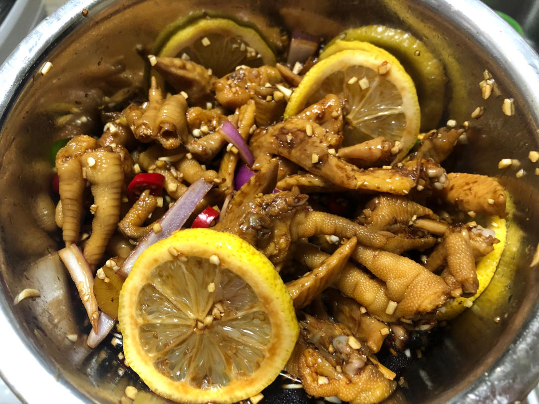 【柠檬酸辣鸡爪】自制超级无敌美味的网红鸡爪