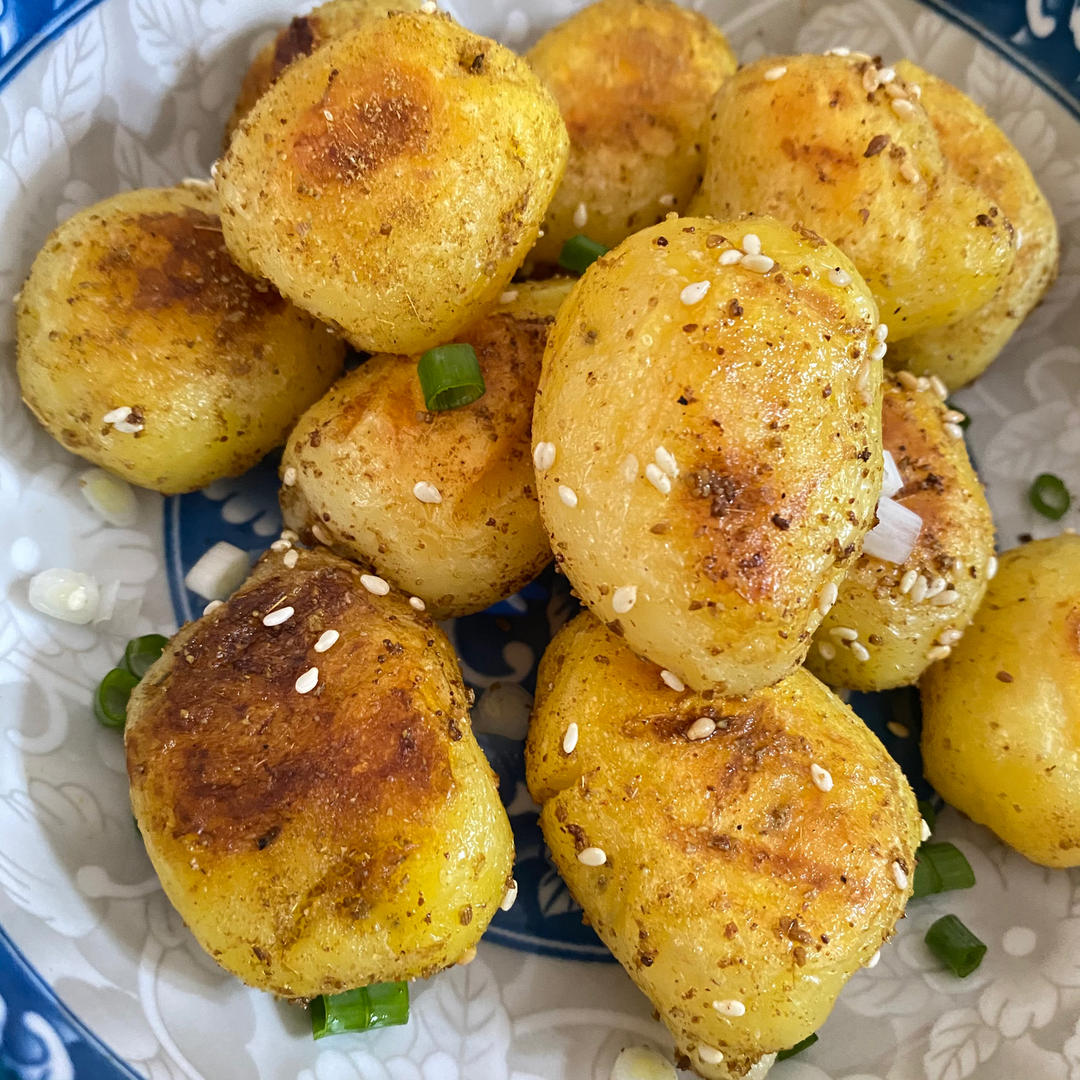 恩施小土豆|香煎土豆有小吃摊那味儿了！