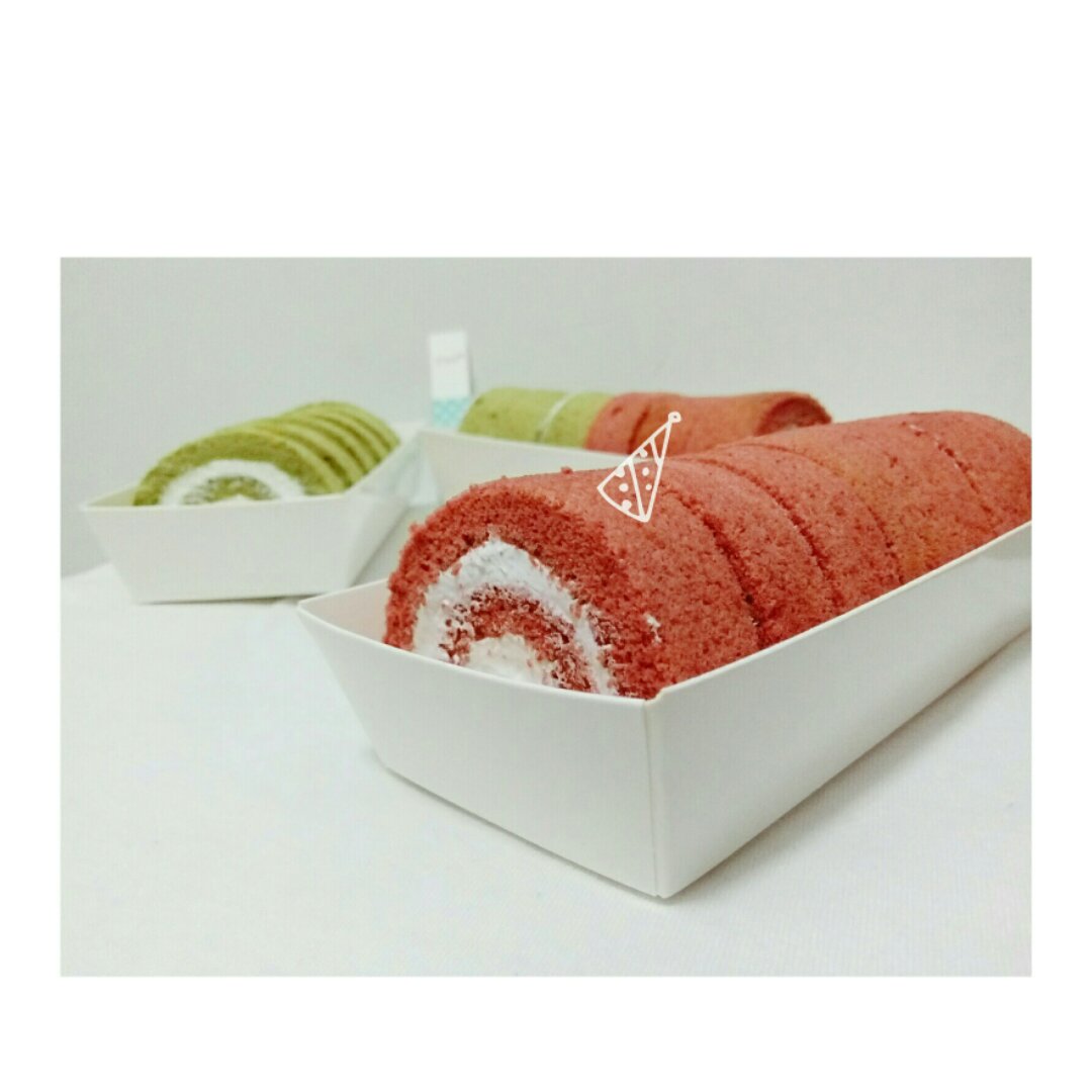 草莓奶冻卷