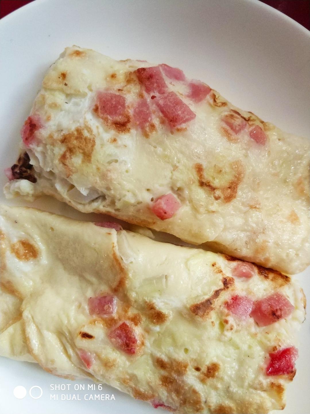 火腿肠葱花鸡蛋饼