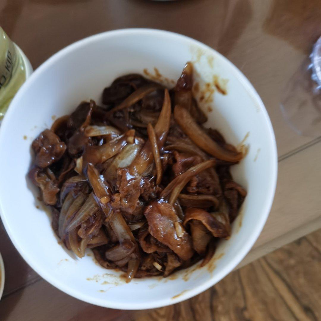 日式照烧肥牛                              模仿吉野家牛肉饭的牛肉版     自制家常照烧酱汁
