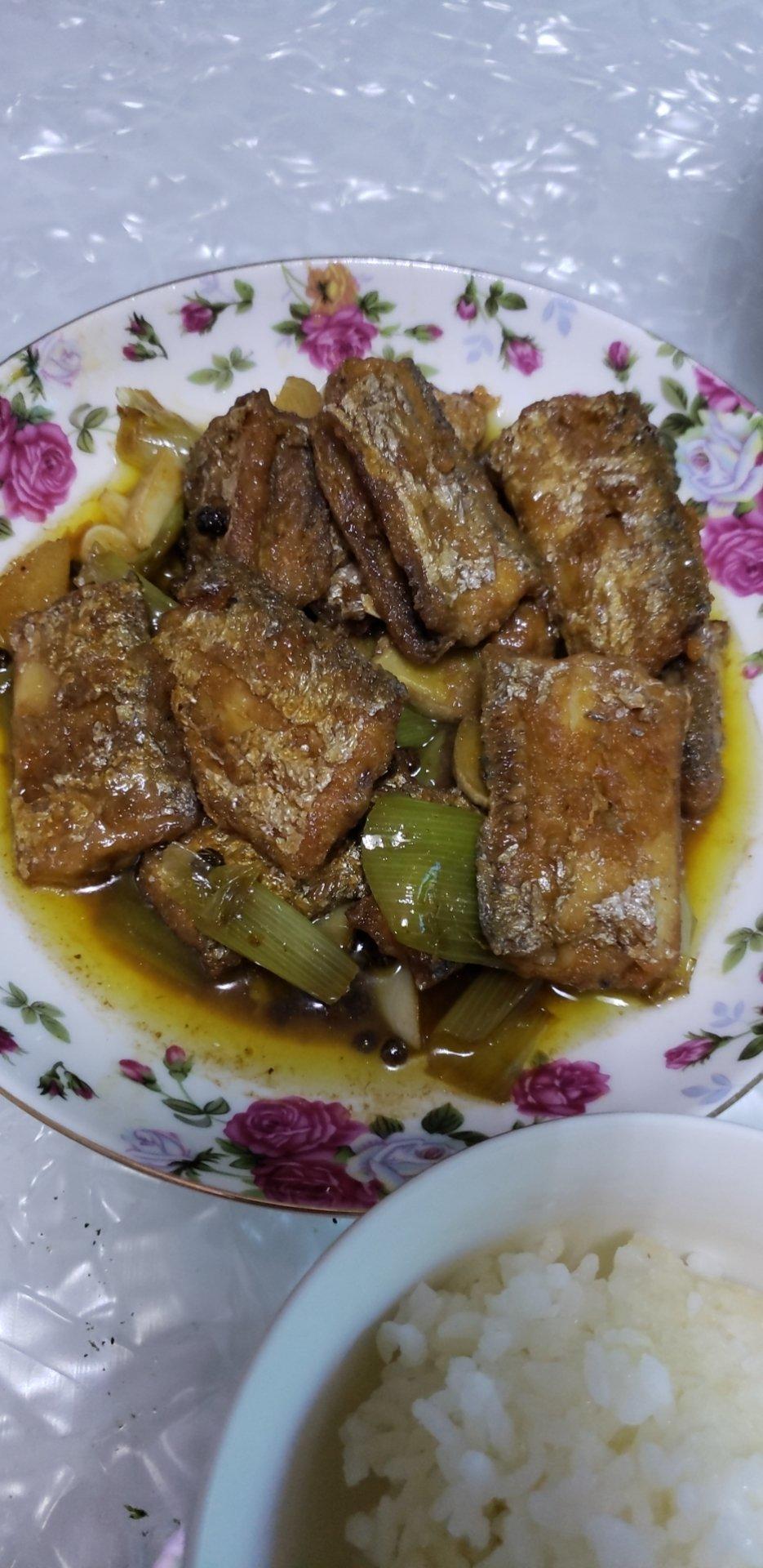 炖带鱼
