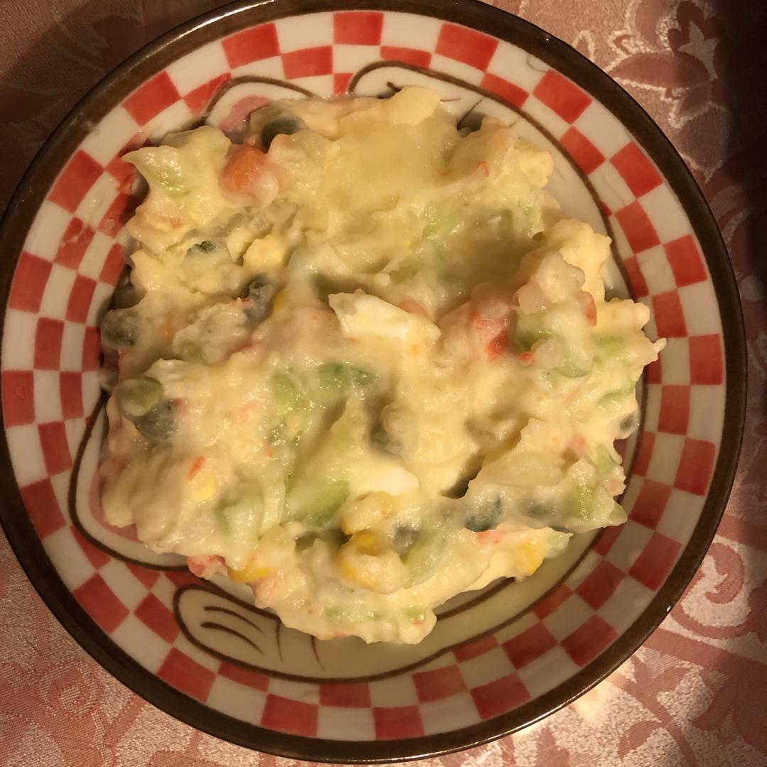 零失败!好吃到舔盘的土豆泥沙拉，饱腹感十足！