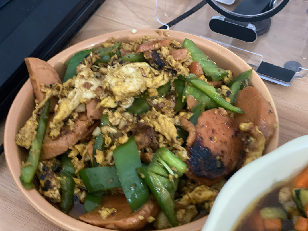 青椒火腿炒鸡蛋