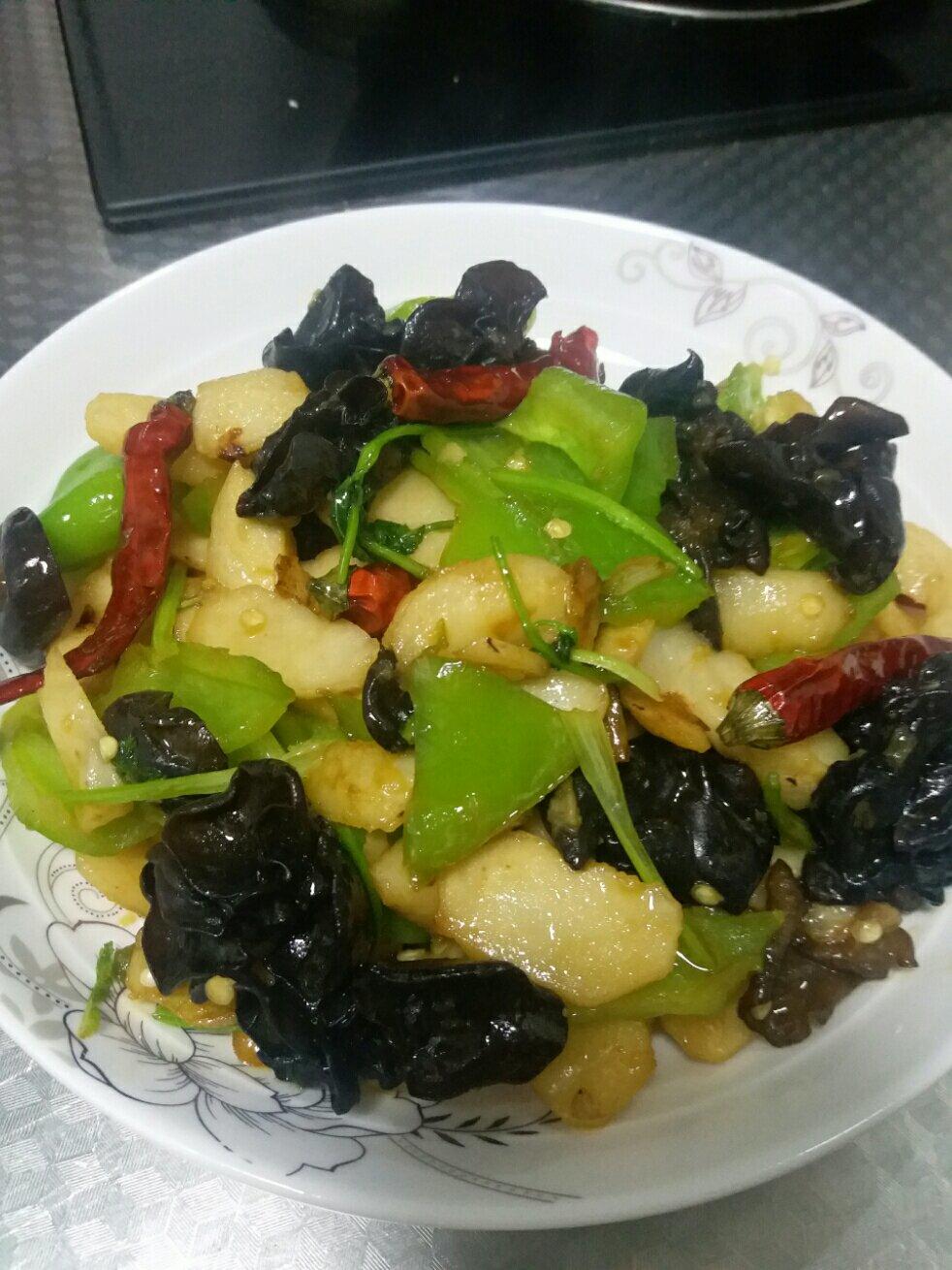 荸荠炒黑木耳