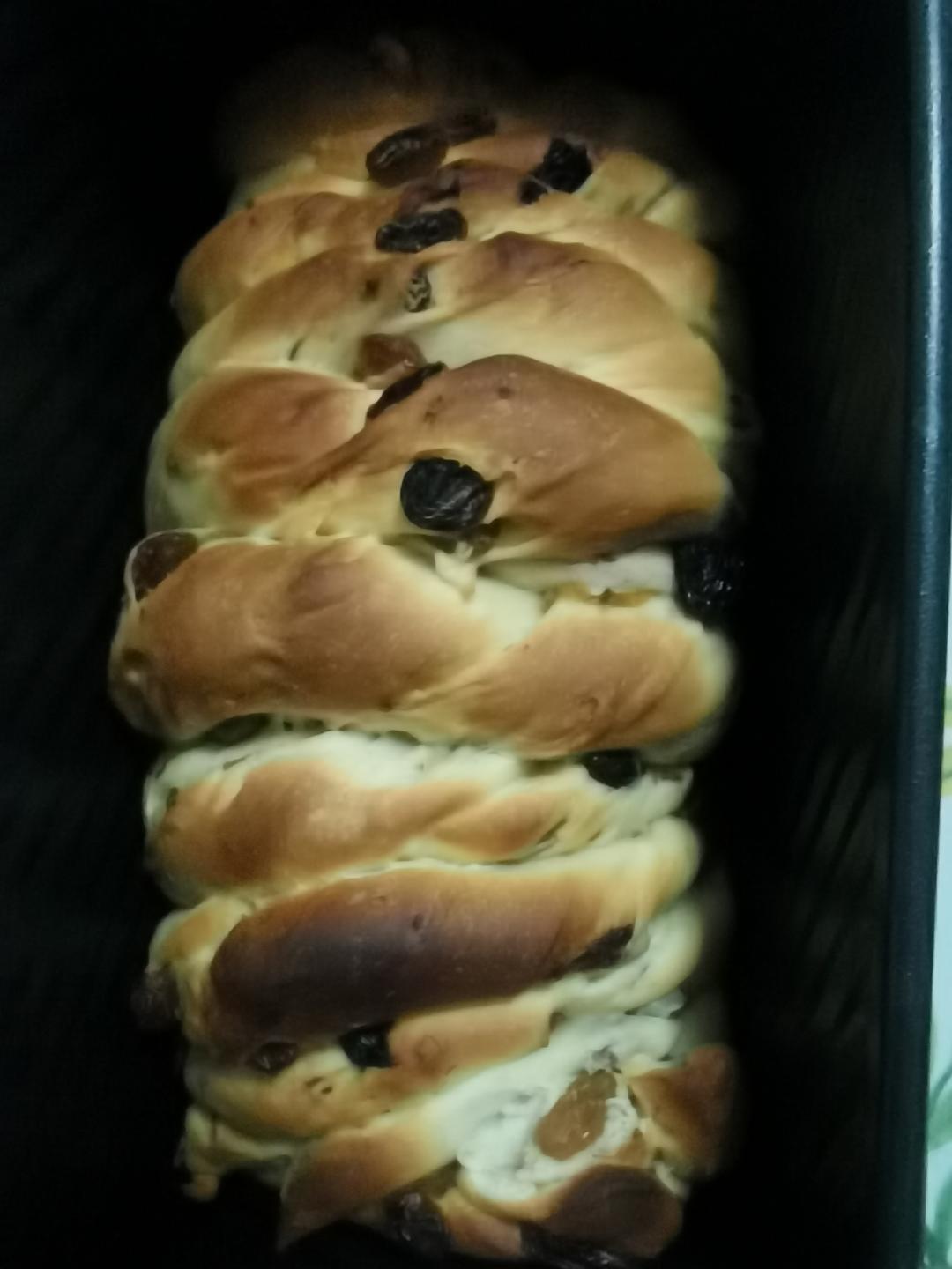 葡萄干面包，教你如何快速用双手揉出松软可口的吐司面包