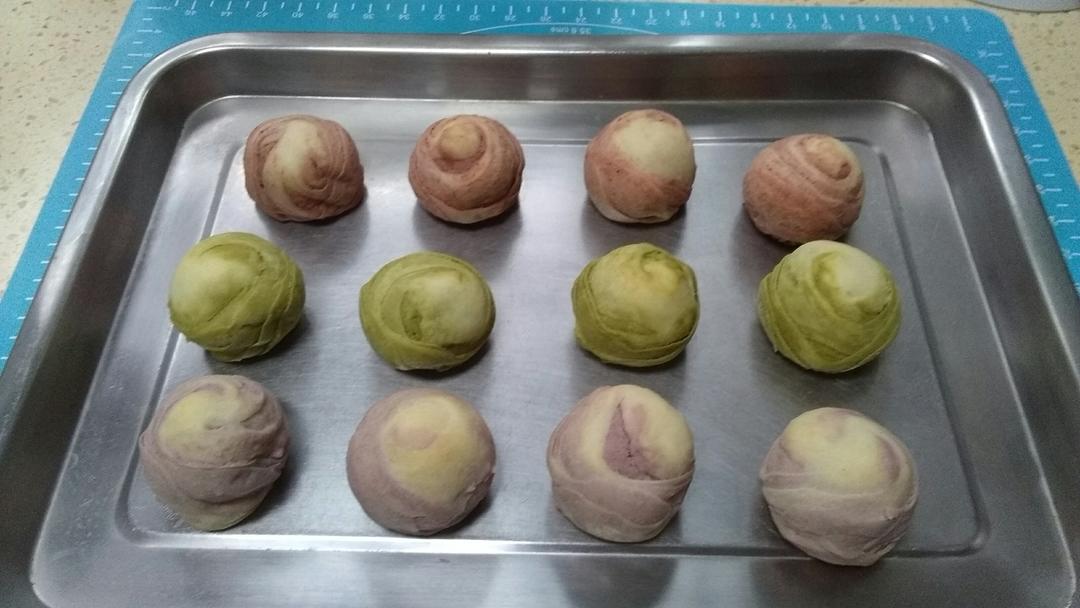 蛋黄酥~紫薯、抹茶、原味~花好月圆，中秋快乐~内附一次做六色蛋黄酥方法~
