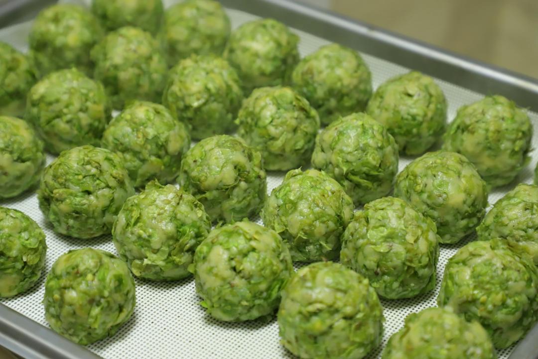 榆钱窝窝（蒸出来还是翠绿色哦）㊙️