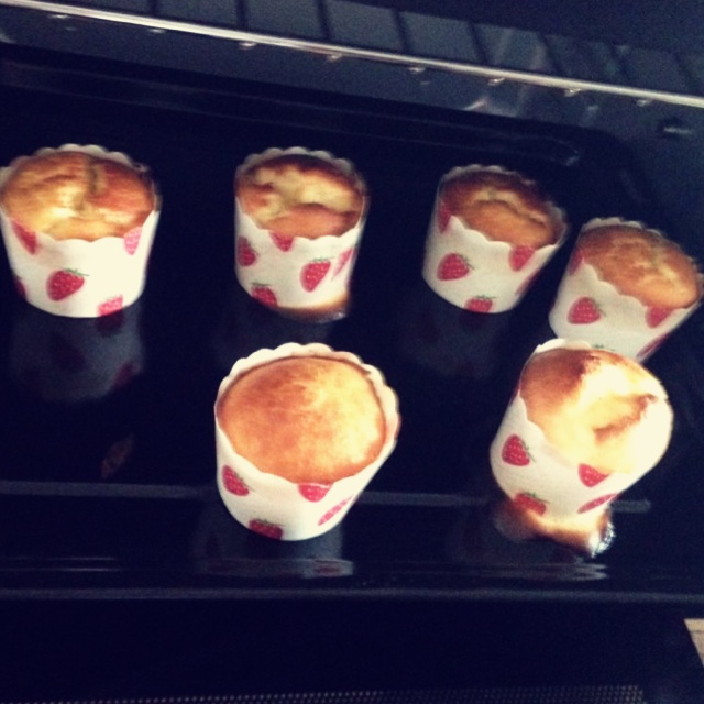 不会回缩的纸杯蛋糕--海氏烤箱定制