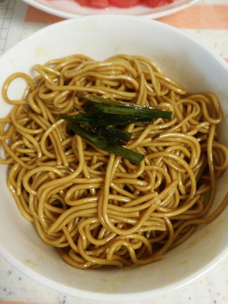 葱油拌面Spring Onion Noodles