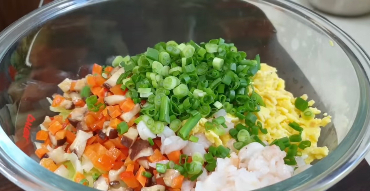 越南春卷皮卷虾仁蔬菜减肥代餐的做法 步骤6