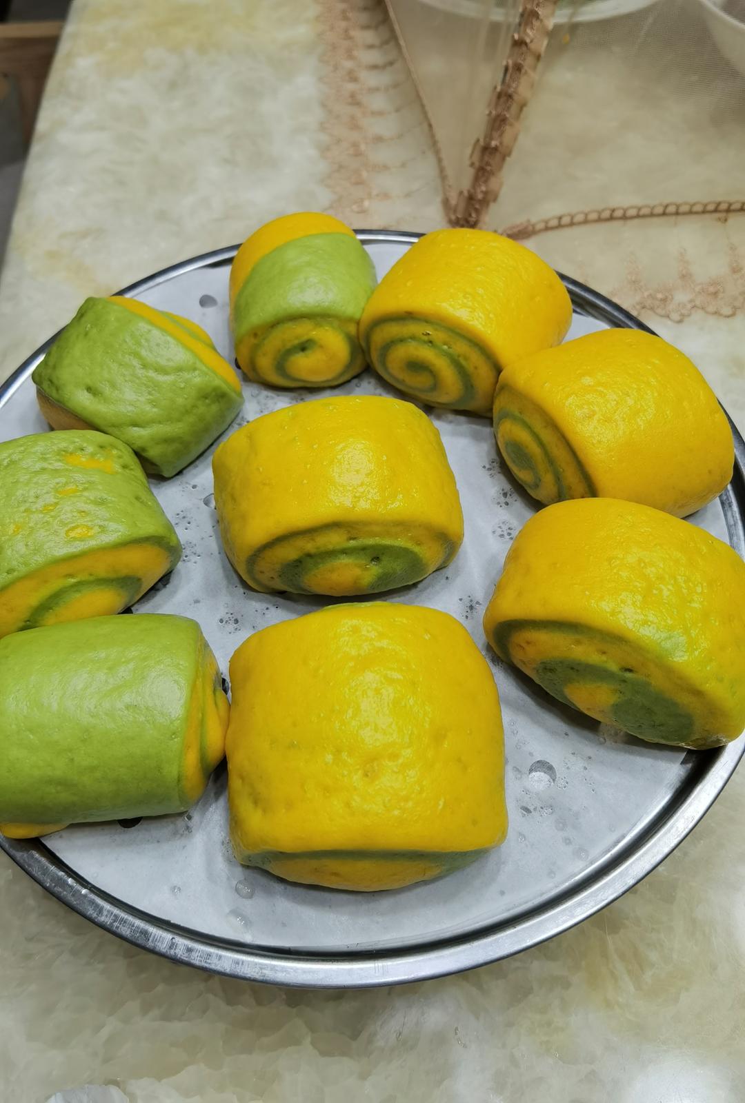 菠菜汁加了它 馒头颜色翠绿不变色 附细节视频详解