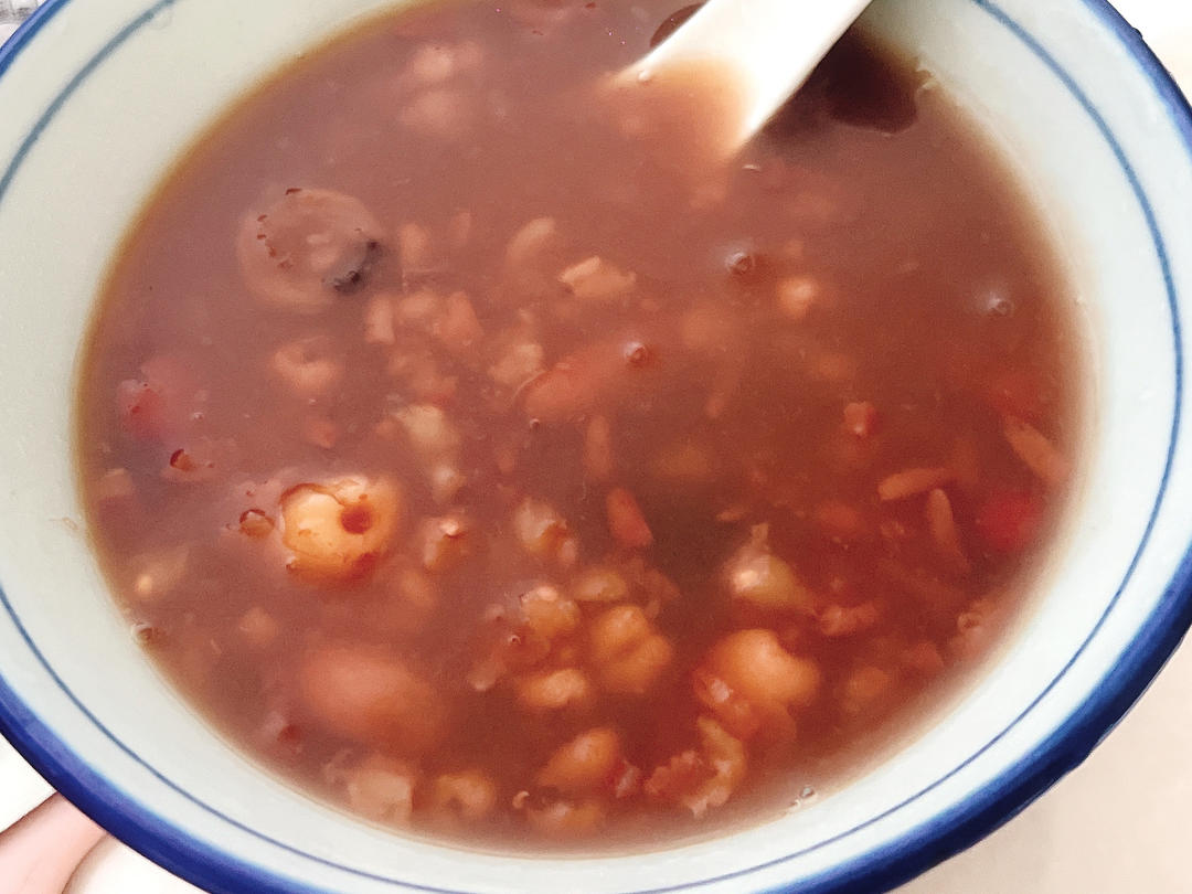 99%像的娃哈哈桂圆莲子八宝粥