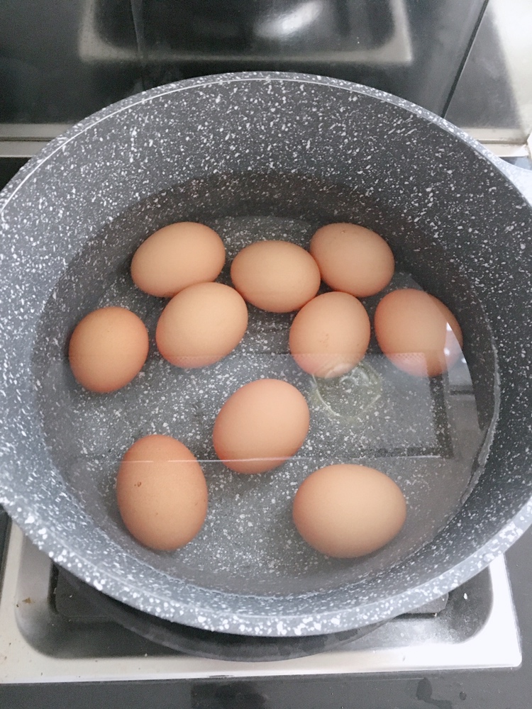 风味卤鸡蛋的做法 步骤1