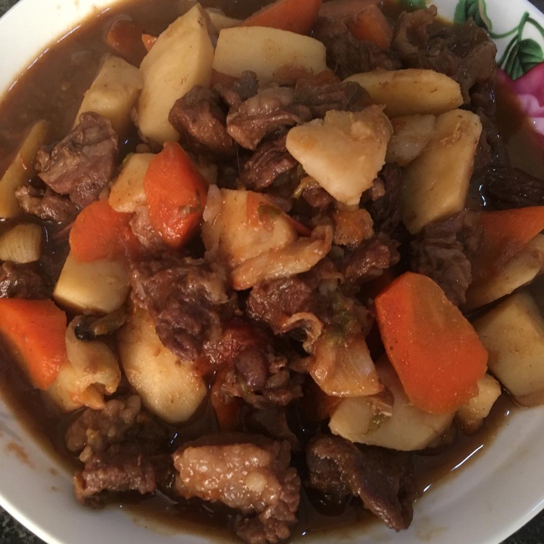 土豆炖牛肉