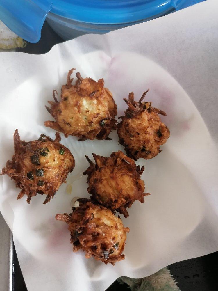 炸萝卜丸子