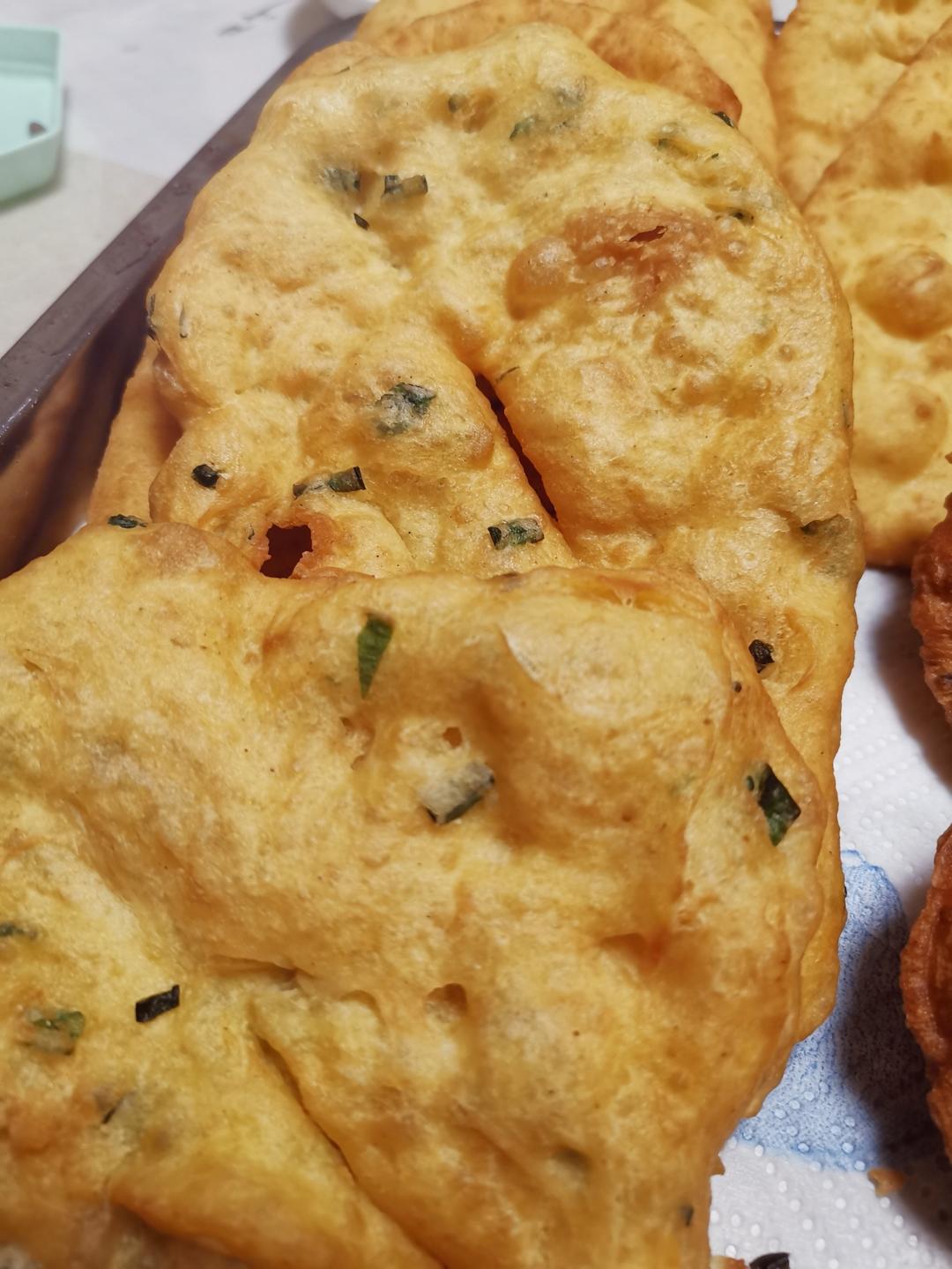 早餐店炸葱油饼 外酥里软 葱香味十足 附细节视频详解