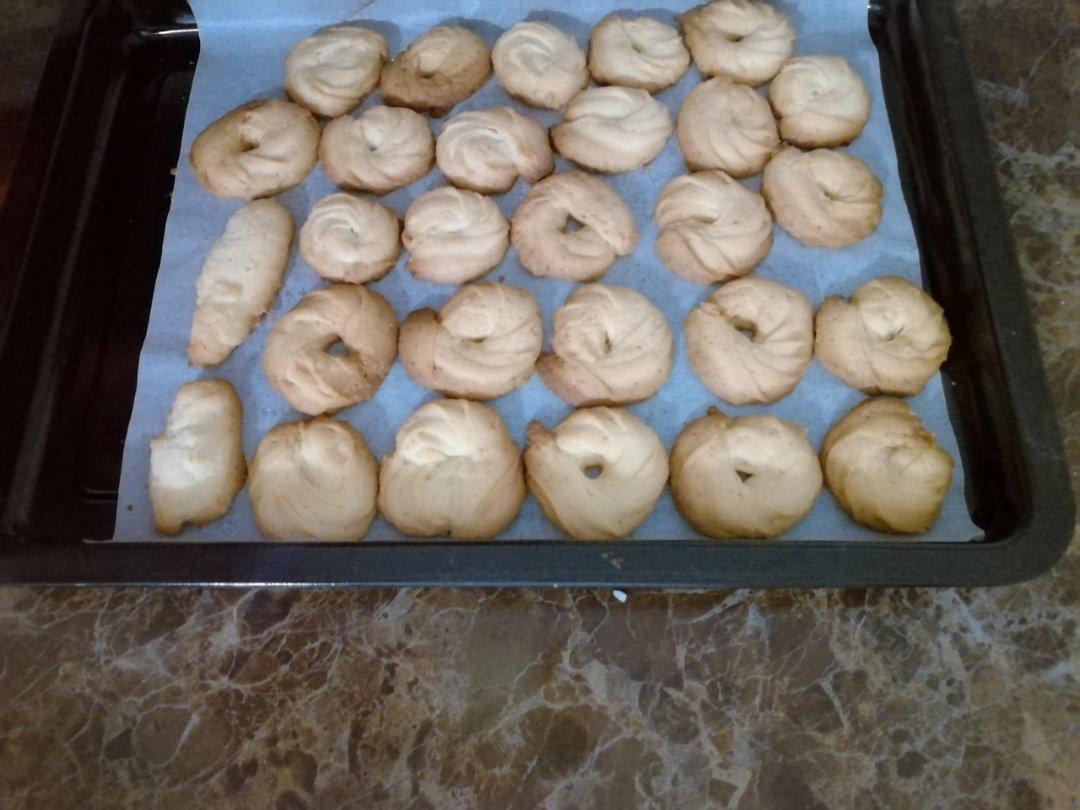 曲奇饼干的做法（烤箱做曲奇）