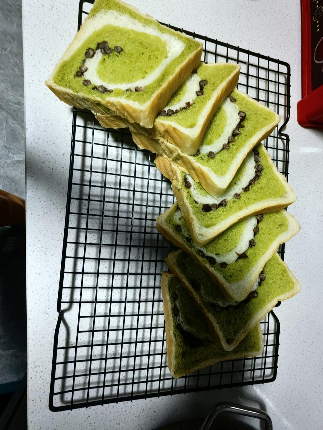 Sara吐司系列五：高颜值抹茶蜜豆双色吐司