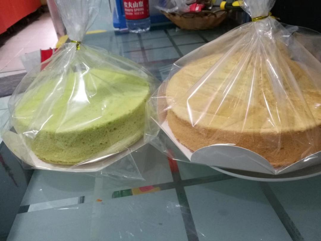 乐葵8寸菠菜戚风蛋糕