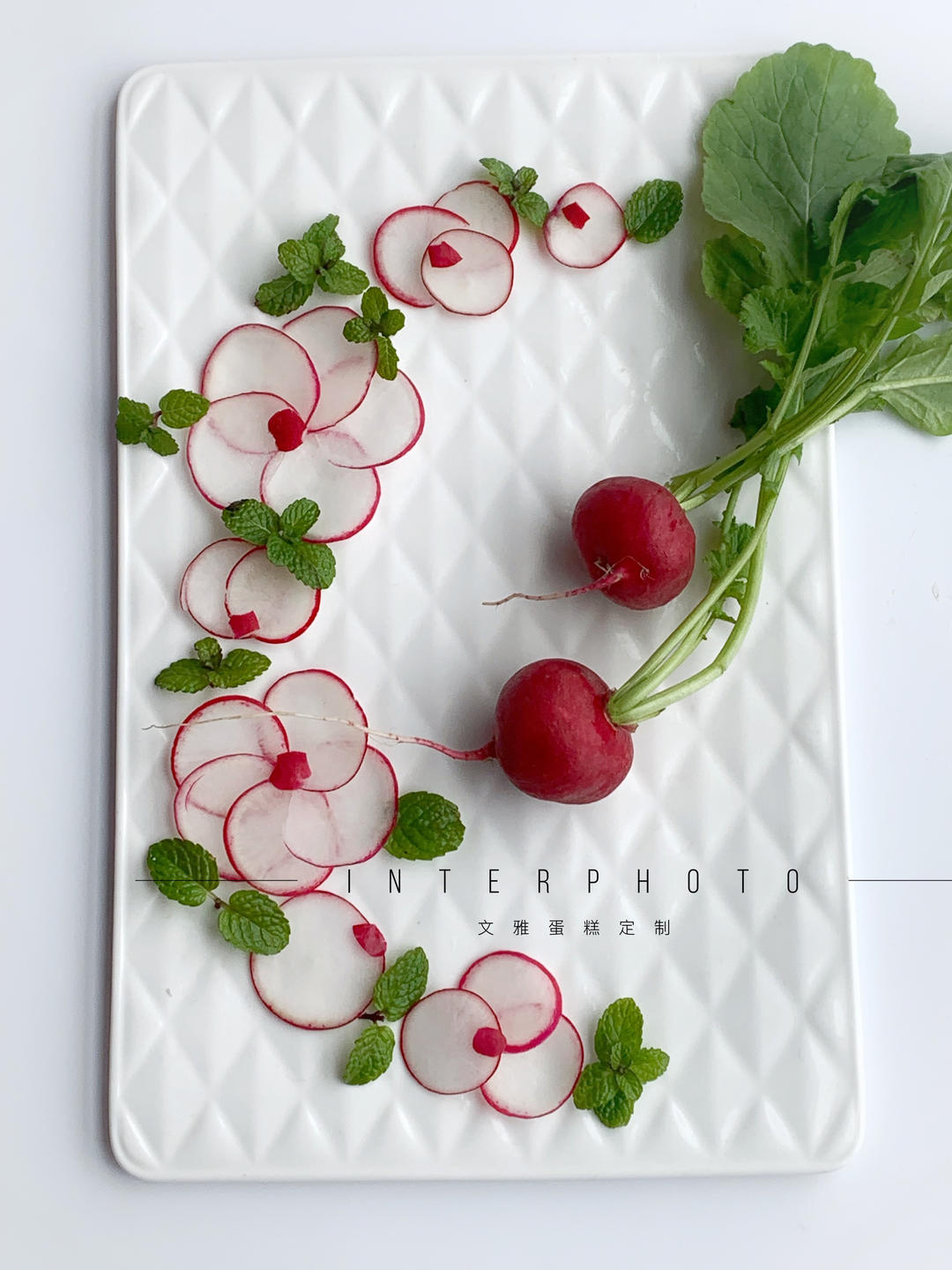 梅花--樱桃萝卜摆盘