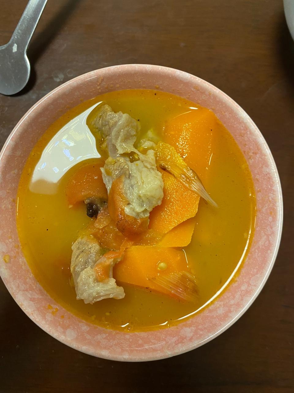 牛腩炖西红柿🍅的做法