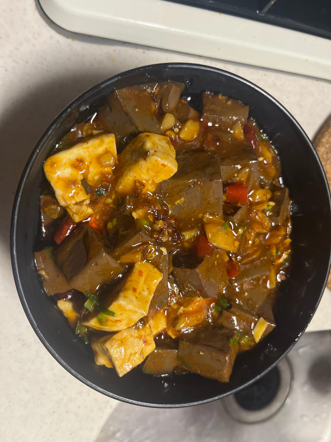 能吃三碗饭的红烧鸭血豆腐