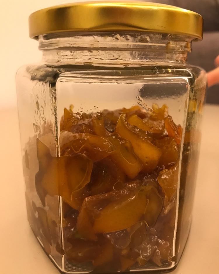 金桔酱润肺止咳化痰疗效好。金桔酱。