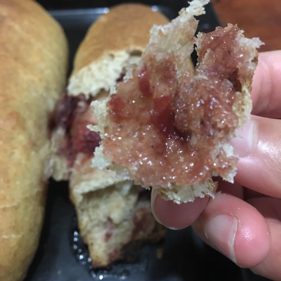 超好吃的玫瑰花酱全麦软欧