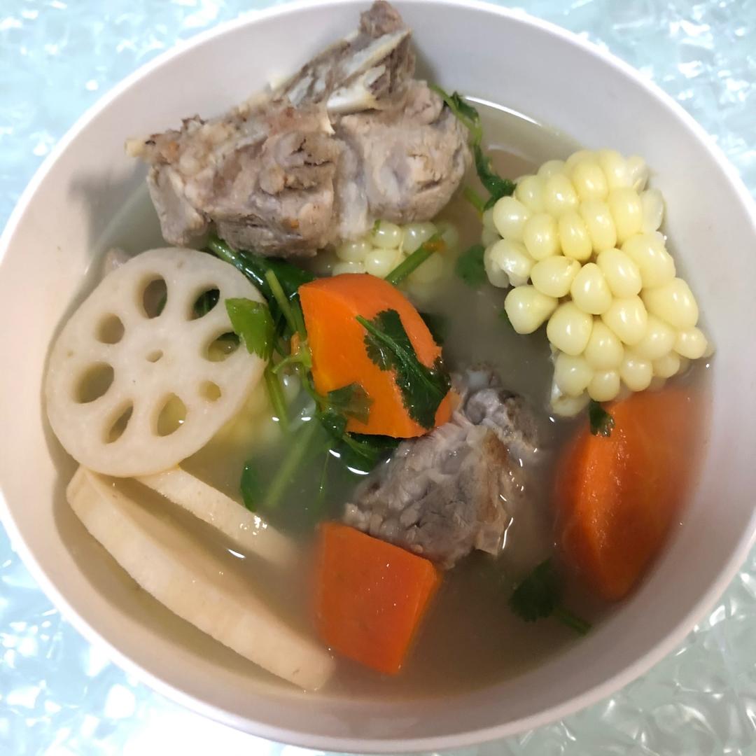 排骨玉米汤