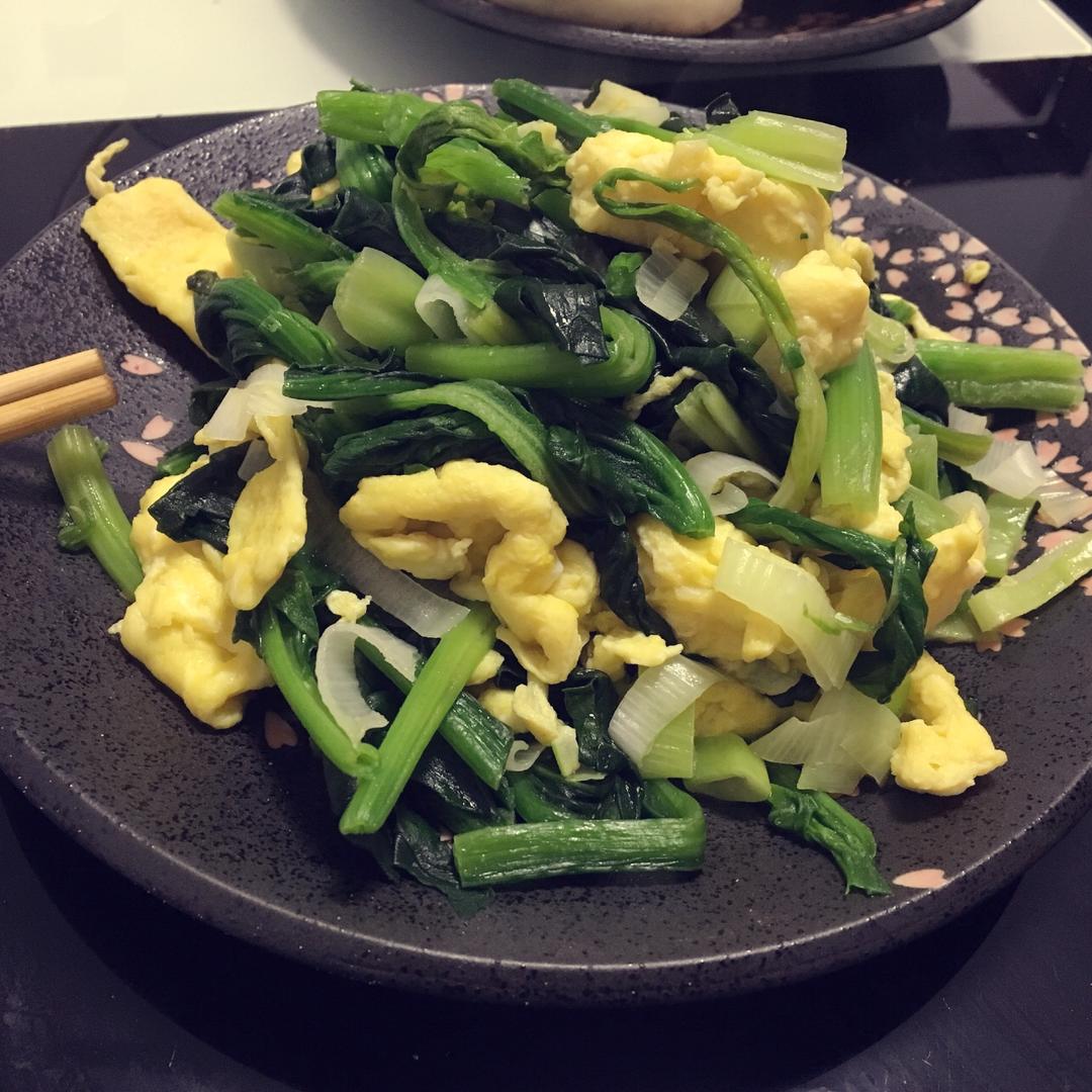 菠菜炒鸡蛋