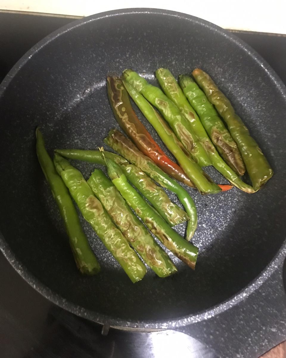 皮蛋擂辣椒