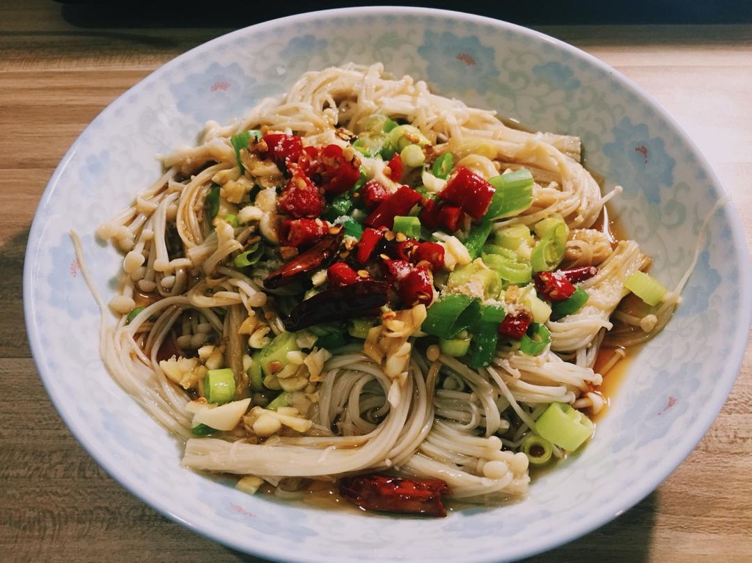 凉拌金针菇