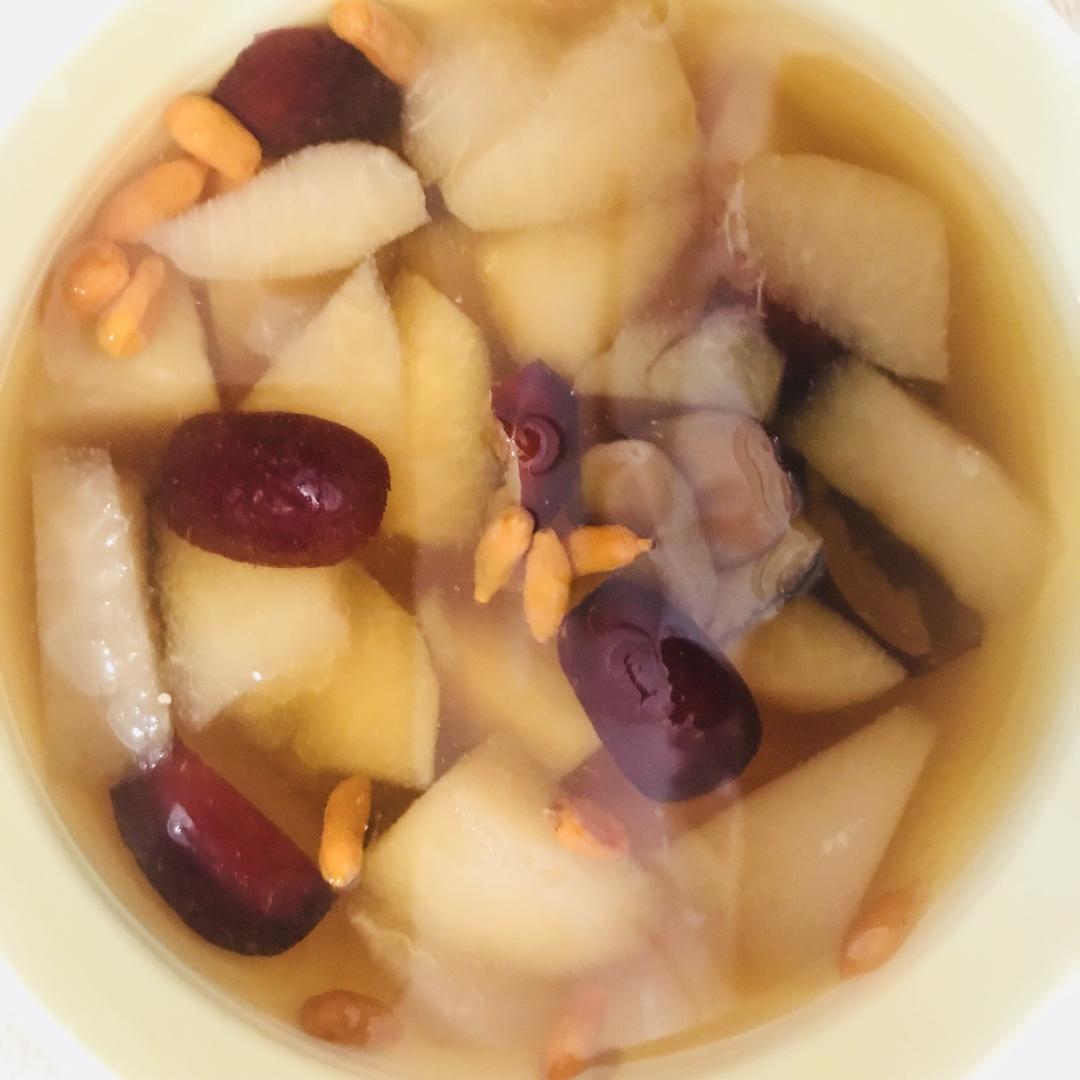 冰糖炖雪梨🍐(隔水炖)