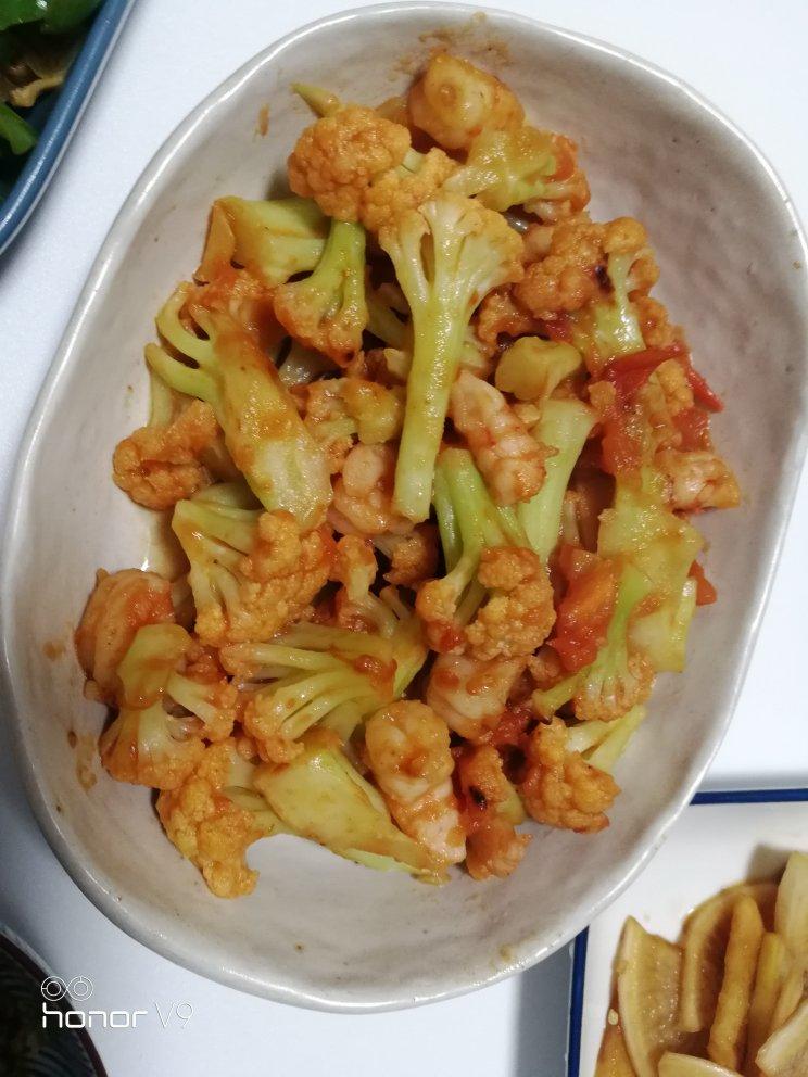 西红柿虾仁炒菜花