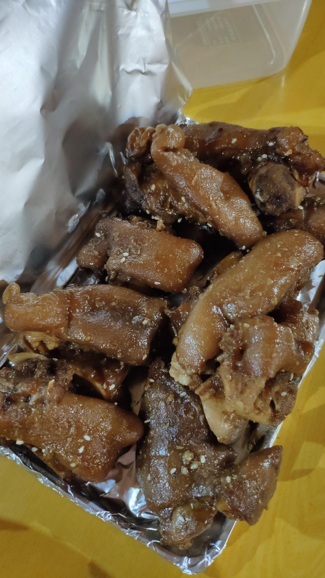 巨香烤猪蹄