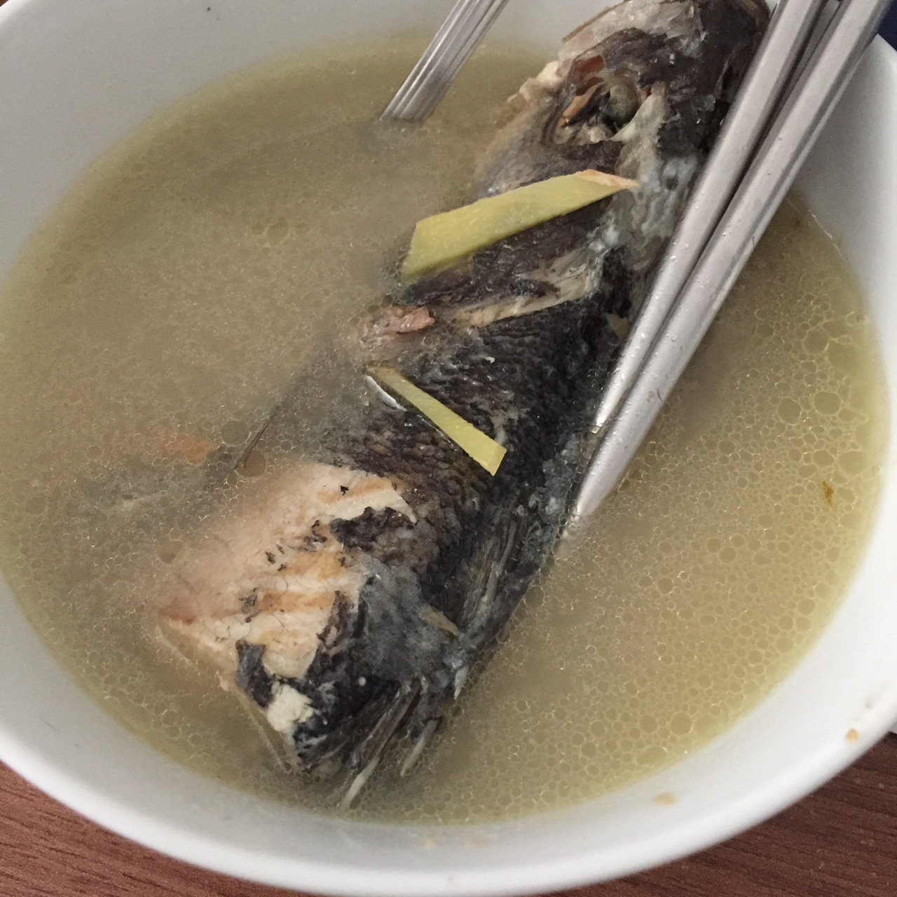 奶白鲫鱼汤