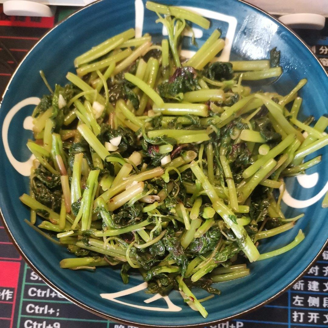 清炒红苋菜（简单菜也有窍门，一看就明白）
