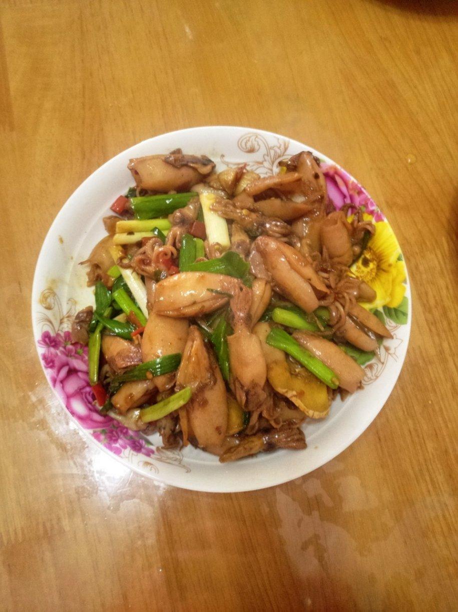 爆炒野生小乌贼
