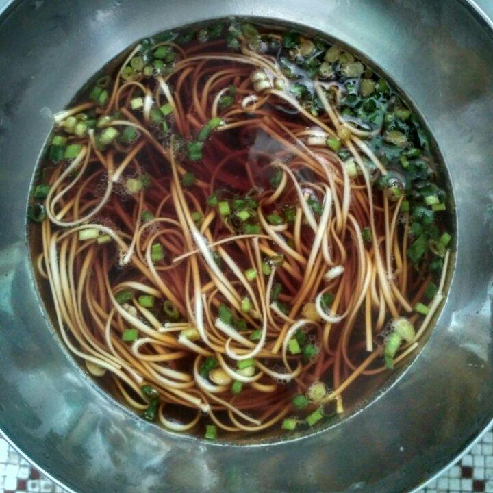 我的一人食：酸汤挂面