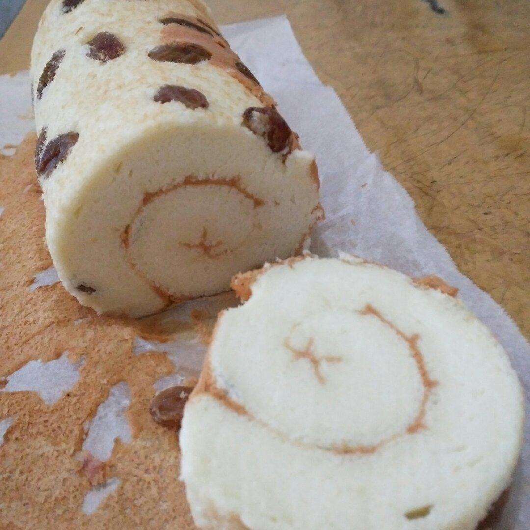 葡萄干蛋糕卷
