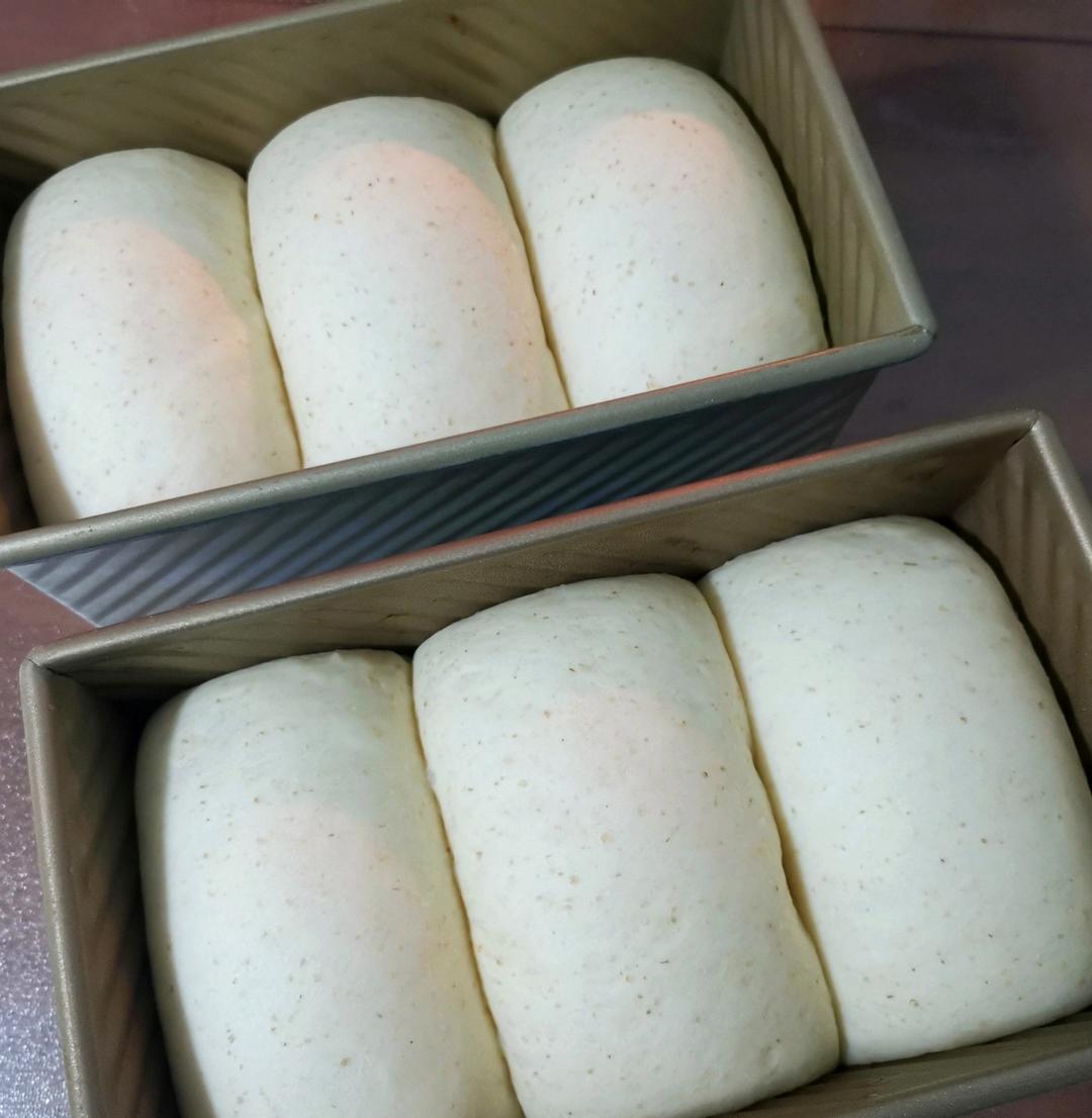 好松软好可口的“醇熟牛奶吐司”，想知道是怎么做的吗？