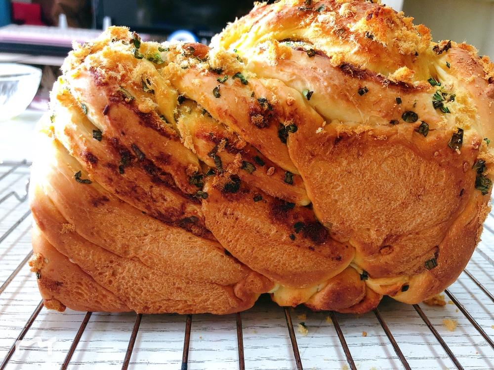 香葱肉松手撕吐司