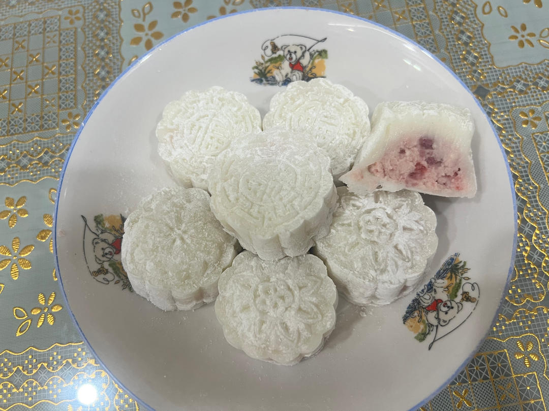 糯叽叽的奥利奥冰皮月饼