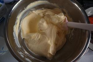柠檬蓝莓冰淇淋蛋糕Semifreddo的做法 步骤7