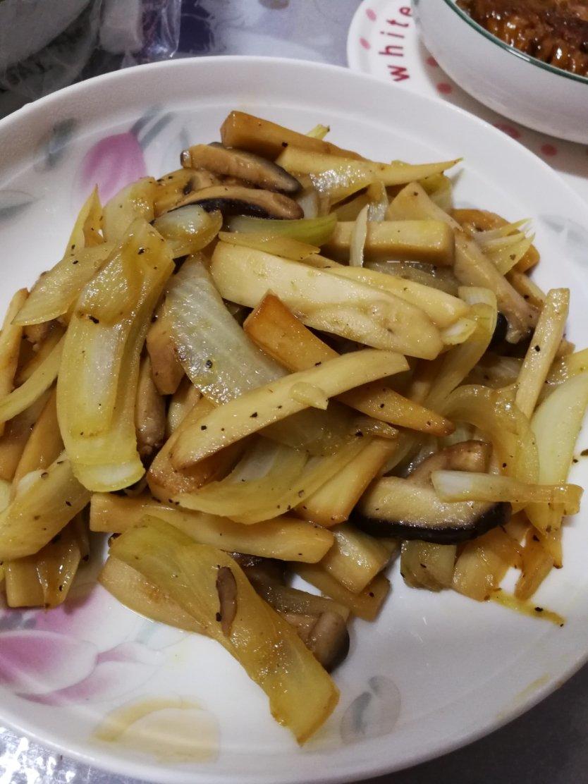 洋葱遇到杏鲍菇