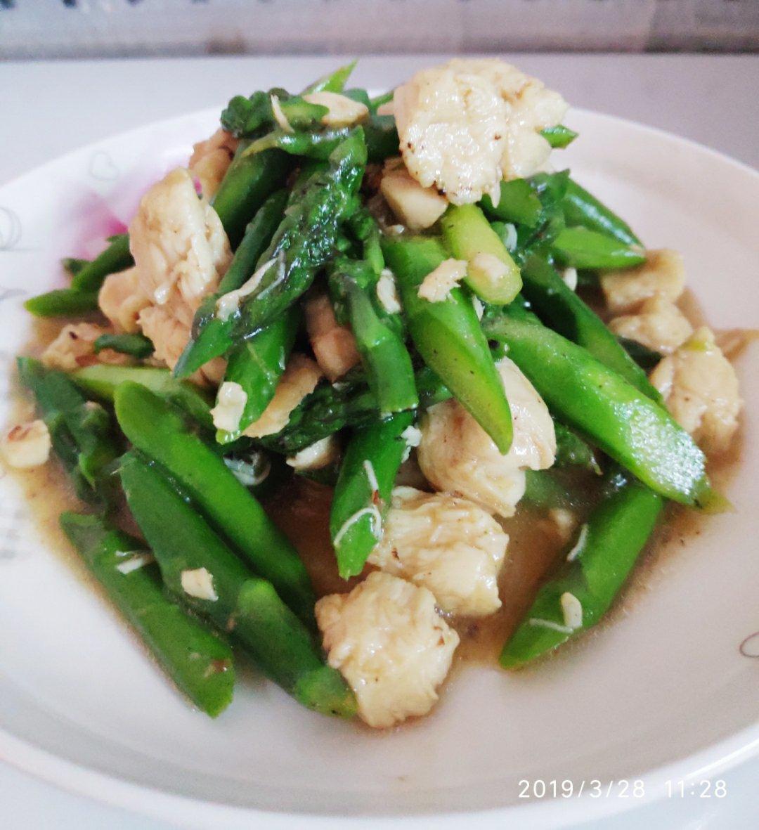 芦笋鸡丁