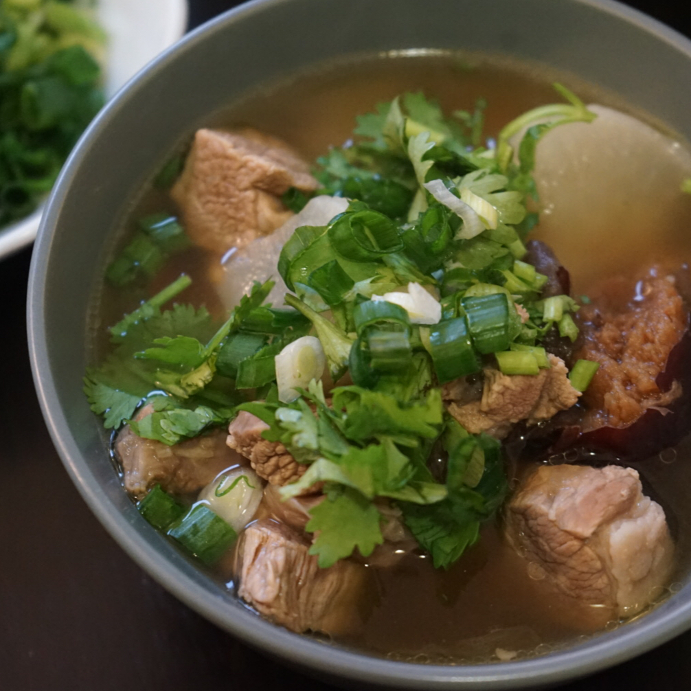 冬日御寒羊肉汤